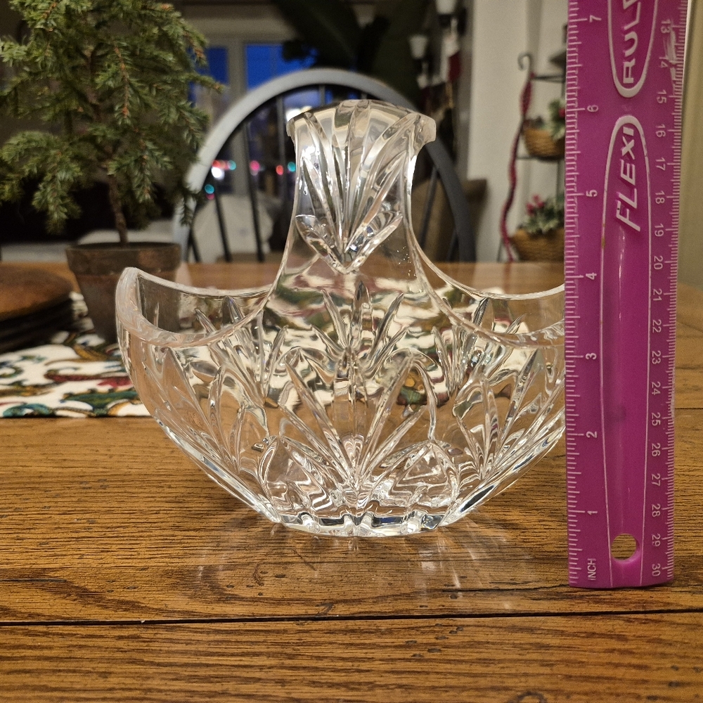 WATERFORD Crystal Basket - Picture 9 of 9